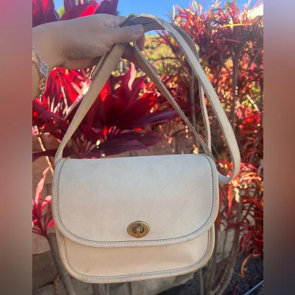 Vintage Coach NYC Collegiate Bag - Picture 1 of 16